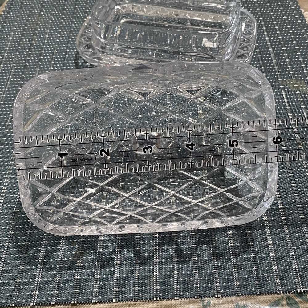 Crystal Clear Glass Butter Dish - Picture 12 of 12
